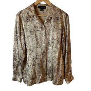 Classiques Entier 100% Silk Animal Print Blouse Size Medium
